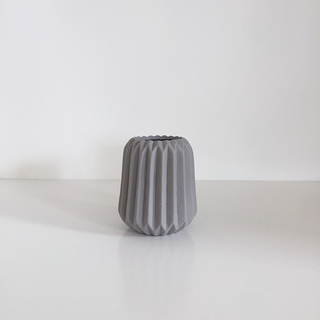 Vase BONO H 8,5 cm x D 7 cm x 4,2 cm ffnung (Vermietung)