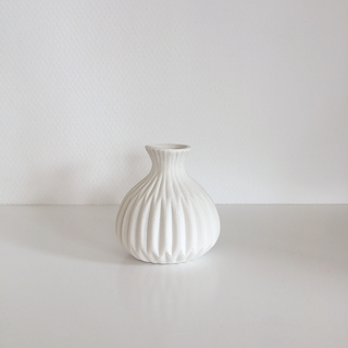 Vase SARA H 10 cm x D 10 cm x Öffnung 2,0 cm (Vermietung)
